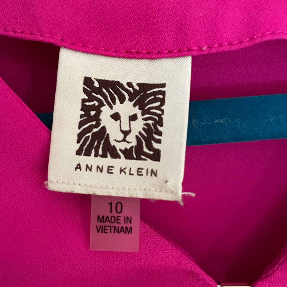 Fuchsia blouse - Picture 3 of 4